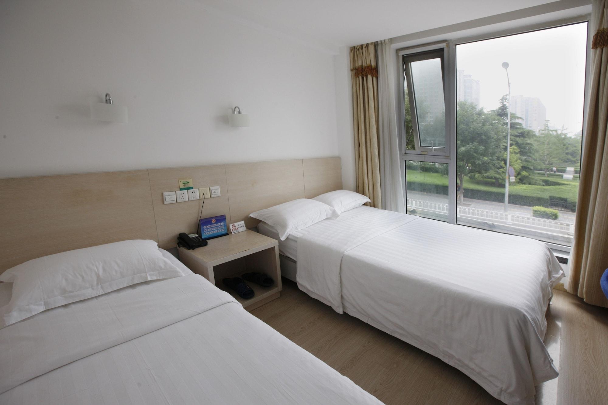 Beijing Dongdan Hotel Near Wangfujing Street,Tian'Anmen Square,The Forbidden City,Free Self-Service Laundry Room Экстерьер фото