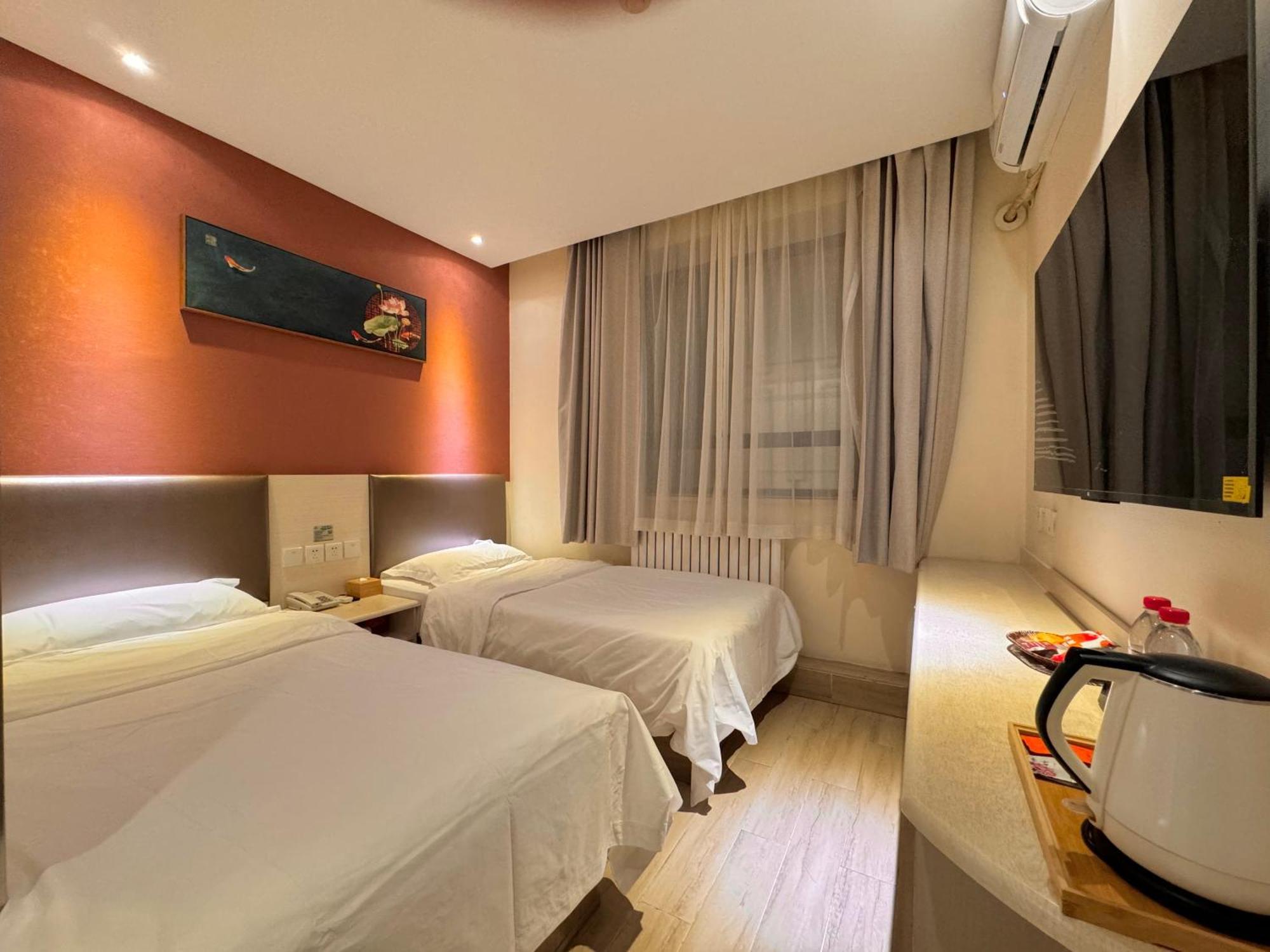 Beijing Dongdan Hotel Near Wangfujing Street,Tian'Anmen Square,The Forbidden City,Free Self-Service Laundry Room Экстерьер фото
